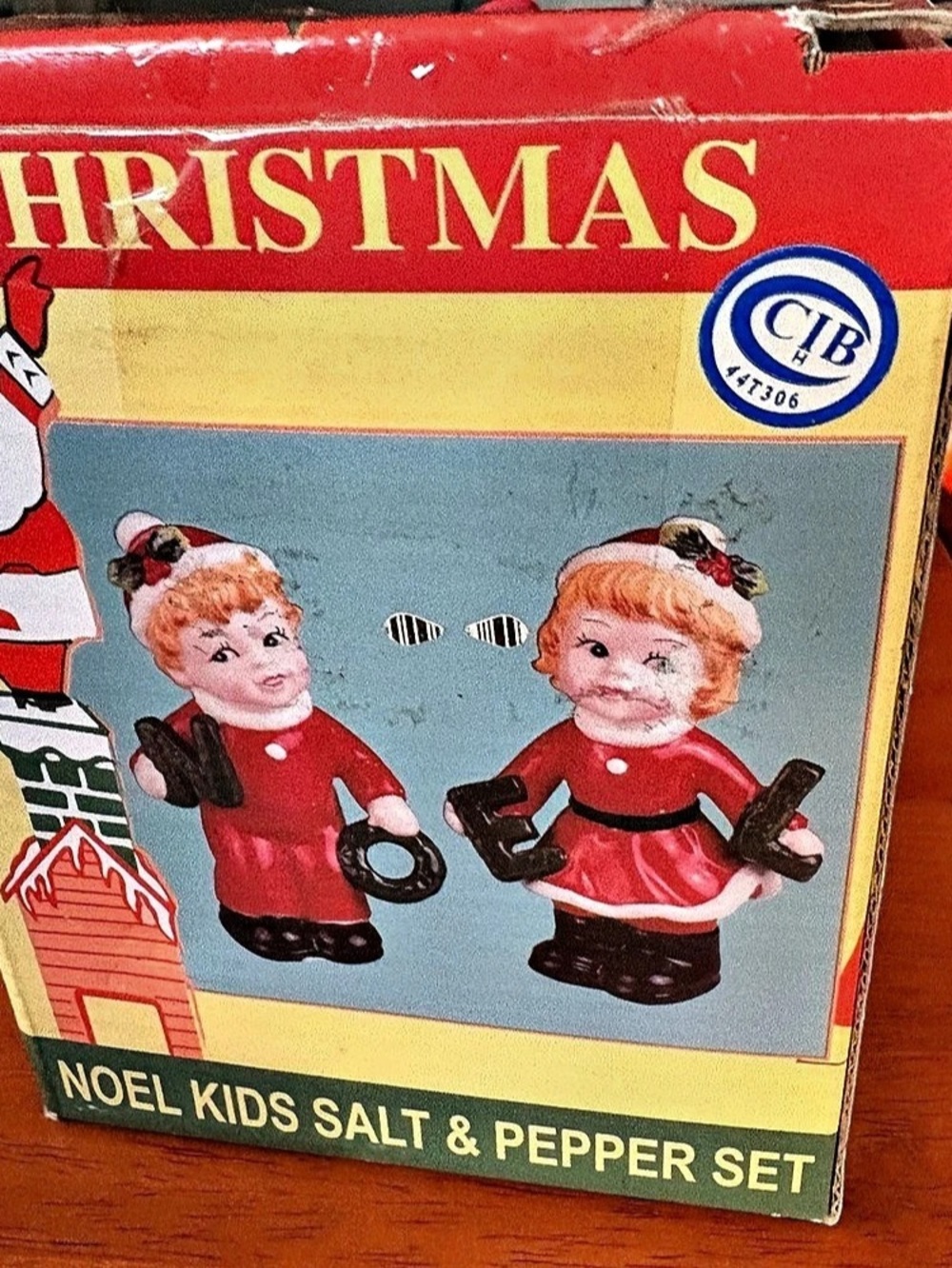 Cracker Barrel Noel Kids Salt & Pepper Set Christmas